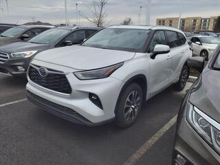 2022 Toyota Highlander Hybrid for sale in Maumee OH