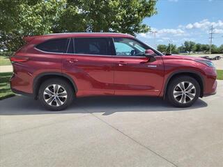 2021 Toyota Highlander Hybrid for sale in Grimes IA