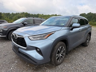 2021 Toyota Highlander for sale in Mount Hope WV