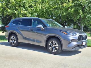2022 Toyota Highlander for sale in Grimes IA