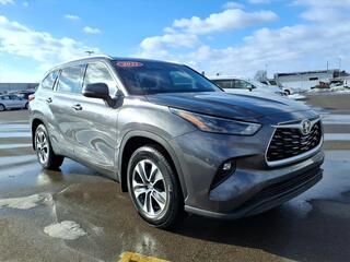 2022 Toyota Highlander for sale in Southfield MI