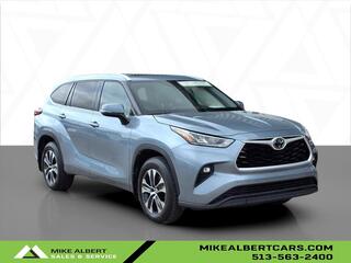 2020 Toyota Highlander for sale in Cincinnati OH