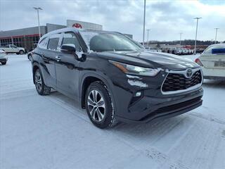 2021 Toyota Highlander for sale in Warren OH