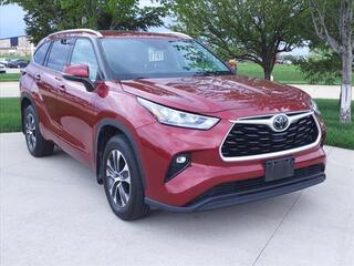 2020 Toyota Highlander for sale in Grimes IA