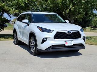2022 Toyota Highlander for sale in Grimes IA