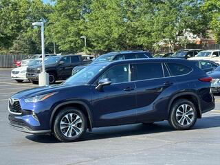 2021 Toyota Highlander for sale in Cincinnati OH