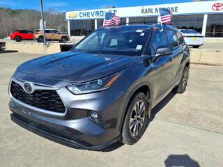 2021 Toyota Highlander for sale in Muskegon MI