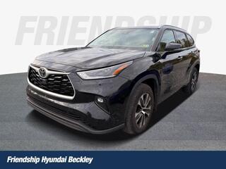 2021 Toyota Highlander for sale in Mount Hope WV