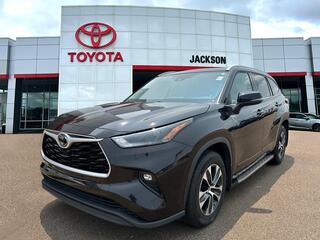 2022 Toyota Highlander for sale in Jackson MS