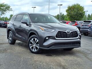 2022 Toyota Highlander for sale in Cincinnati OH