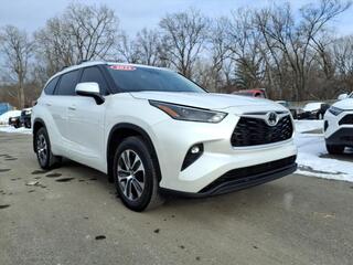 2022 Toyota Highlander for sale in Southfield MI
