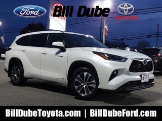 2021 Toyota Highlander Hybrid for sale in Dover NH