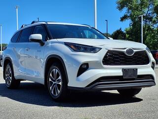 2020 Toyota Highlander Hybrid for sale in West Warwick RI