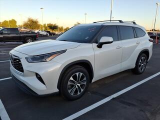 2021 Toyota Highlander for sale in Chandler AZ