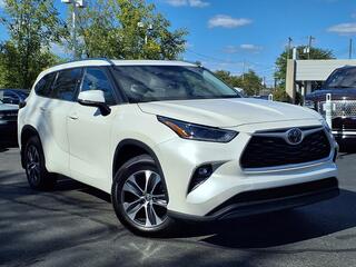 2021 Toyota Highlander for sale in Cincinnati OH