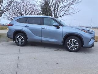 2022 Toyota Highlander for sale in Grimes IA