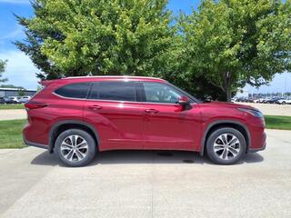 2022 Toyota Highlander for sale in Grimes IA