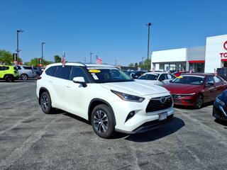 2021 Toyota Highlander for sale in Bourbonnais IL