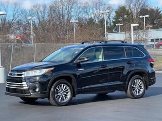 2017 Toyota Highlander Hybrid for sale in Cincinnati OH