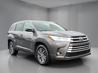 2019 Toyota Highlander Hybrid for sale in Grand Rapids MI