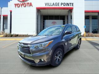 2016 Toyota Highlander for sale in Elkhorn NE