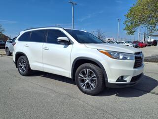 2016 Toyota Highlander