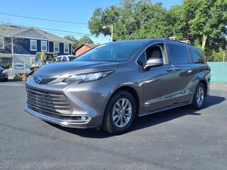 2021 Toyota Sienna