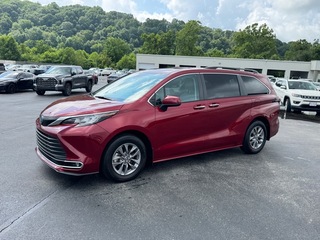 2023 Toyota Sienna