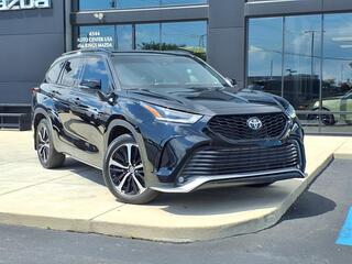 2021 Toyota Highlander for sale in Cincinnati OH