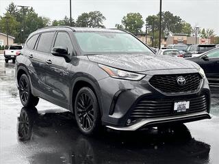 2021 Toyota Highlander for sale in Kirkwood MO