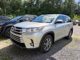 2018 Toyota Highlander for sale in Mount Hope WV