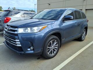 2019 Toyota Highlander for sale in Council Bluffs IA