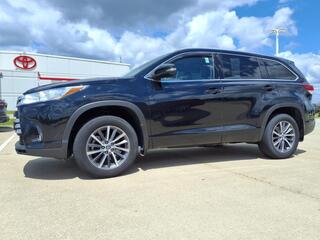 2017 Toyota Highlander for sale in Grimes IA
