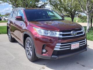 2017 Toyota Highlander for sale in Grimes IA