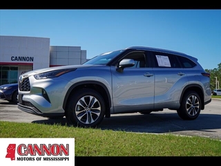 2024 Toyota Highlander Hybrid for sale in Moss Point MS