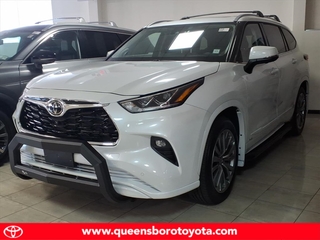 2025 Toyota Highlander Hybrid