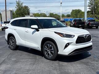 2026 Toyota Highlander Hybrid for sale in Hendersonville NC