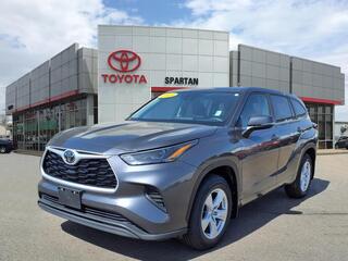 2023 Toyota Highlander for sale in Lansing MI