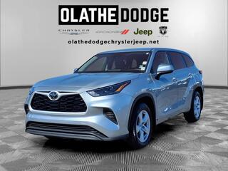 2023 Toyota Highlander for sale in Olathe KS