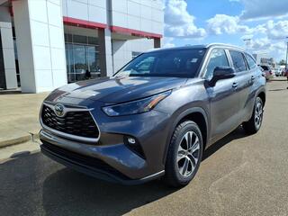 2023 Toyota Highlander for sale in Jackson MS