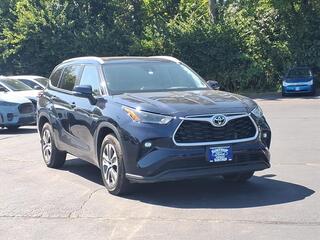 2023 Toyota Highlander for sale in Kirkwood MO