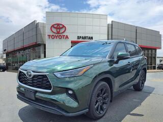 2023 Toyota Highlander for sale in Lansing MI