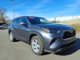 2023 Toyota Highlander for sale in Southfield MI