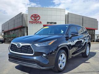 2023 Toyota Highlander for sale in Lansing MI