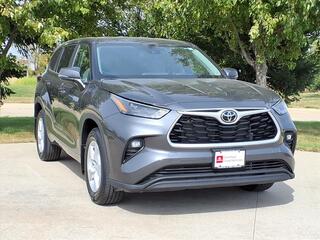 2023 Toyota Highlander for sale in Grimes IA