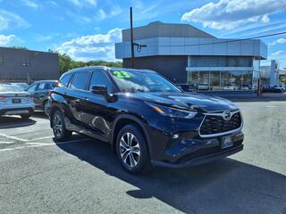 2023 Toyota Highlander for sale in Little Falls NJ