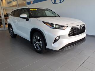 2023 Toyota Highlander for sale in Paola KS