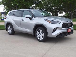 2024 Toyota Highlander for sale in Grimes IA