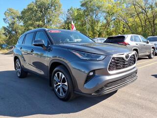 2023 Toyota Highlander for sale in Southfield MI