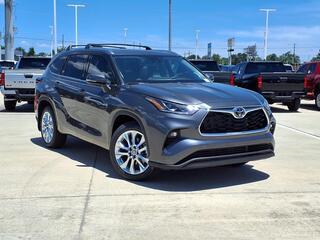 2025 Toyota Highlander